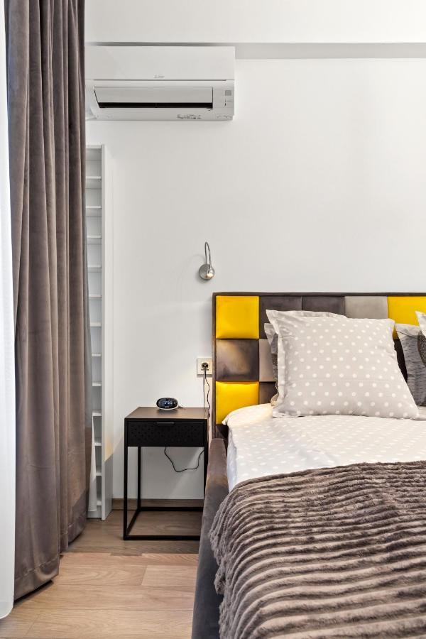 Brand New Studio - Old Town Bukarest Kültér fotó
