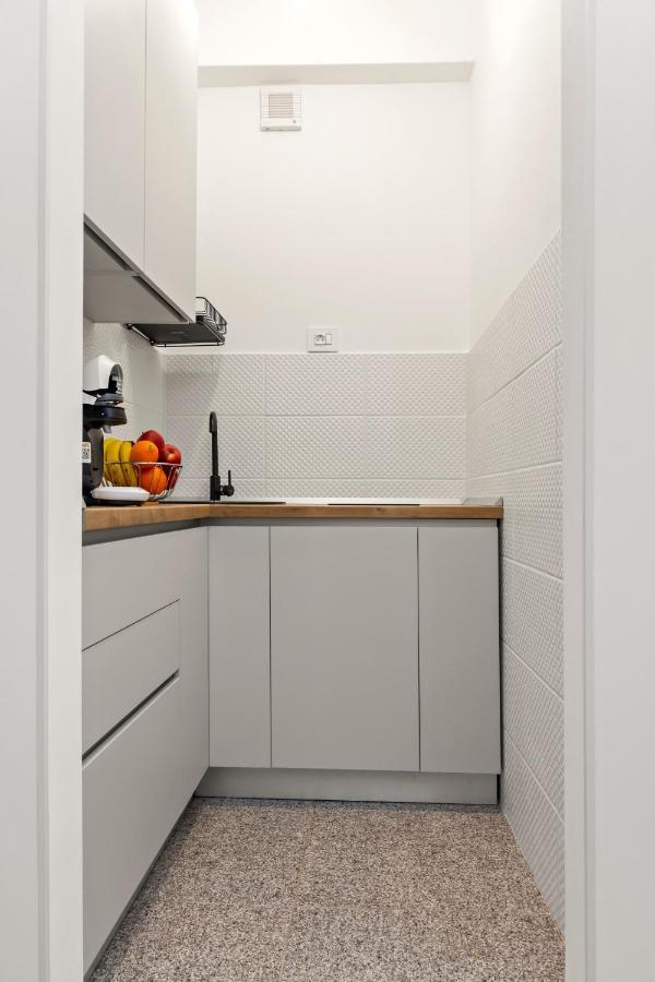 Brand New Studio - Old Town Bukarest Kültér fotó