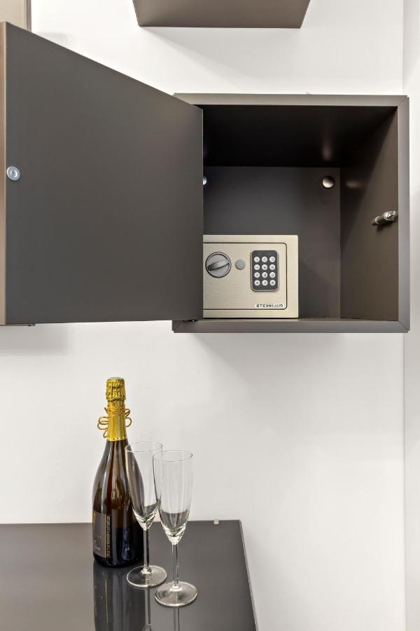 Brand New Studio - Old Town Bukarest Kültér fotó