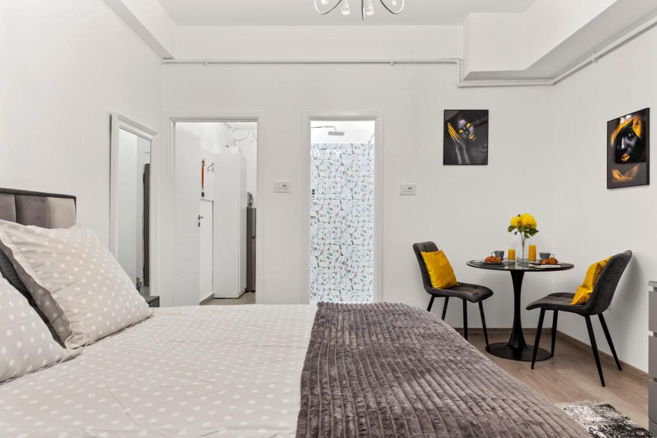 Brand New Studio - Old Town Bukarest Kültér fotó